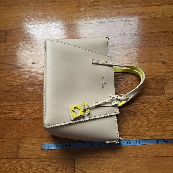 Womens Kate Spade Purse - Picture 10 of 10